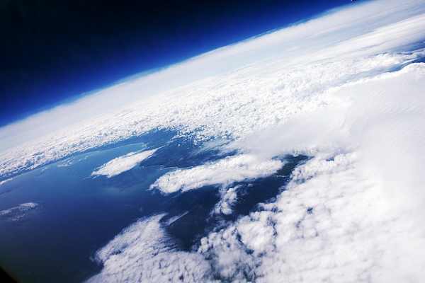 Post image for 6 Awesome Kids Books about Planet Earth
